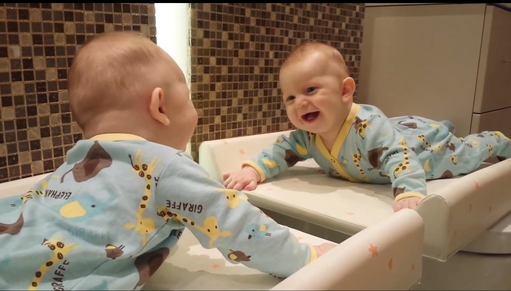 Your Babies #022: The baby in the mirror