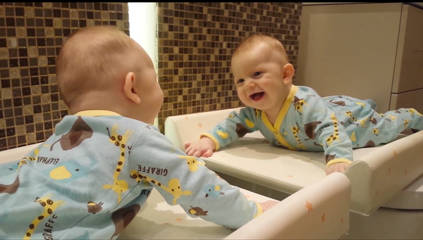 Your Babies #022: The baby in the mirror